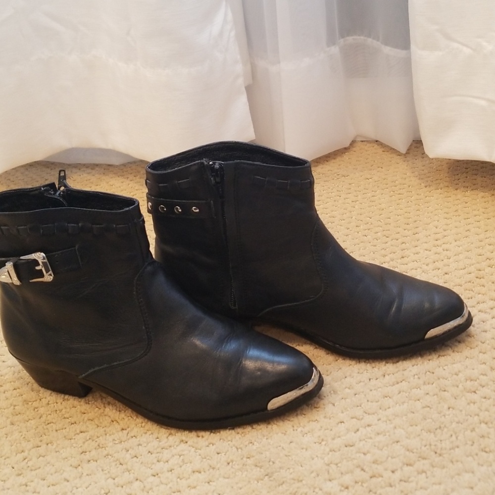 Dingo Black Leather Boots
